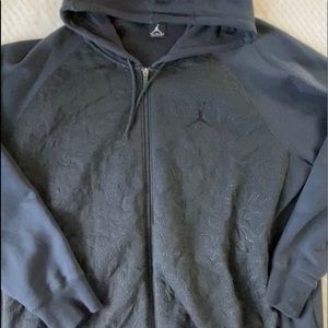Jordan zip up🖤✨